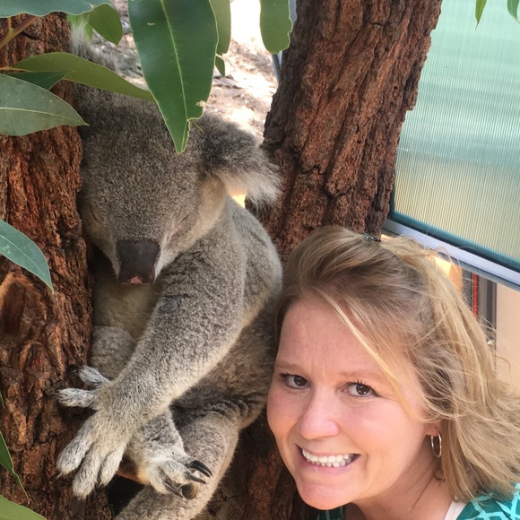 Meet your Posher, Leslie - Picture 1 of 1